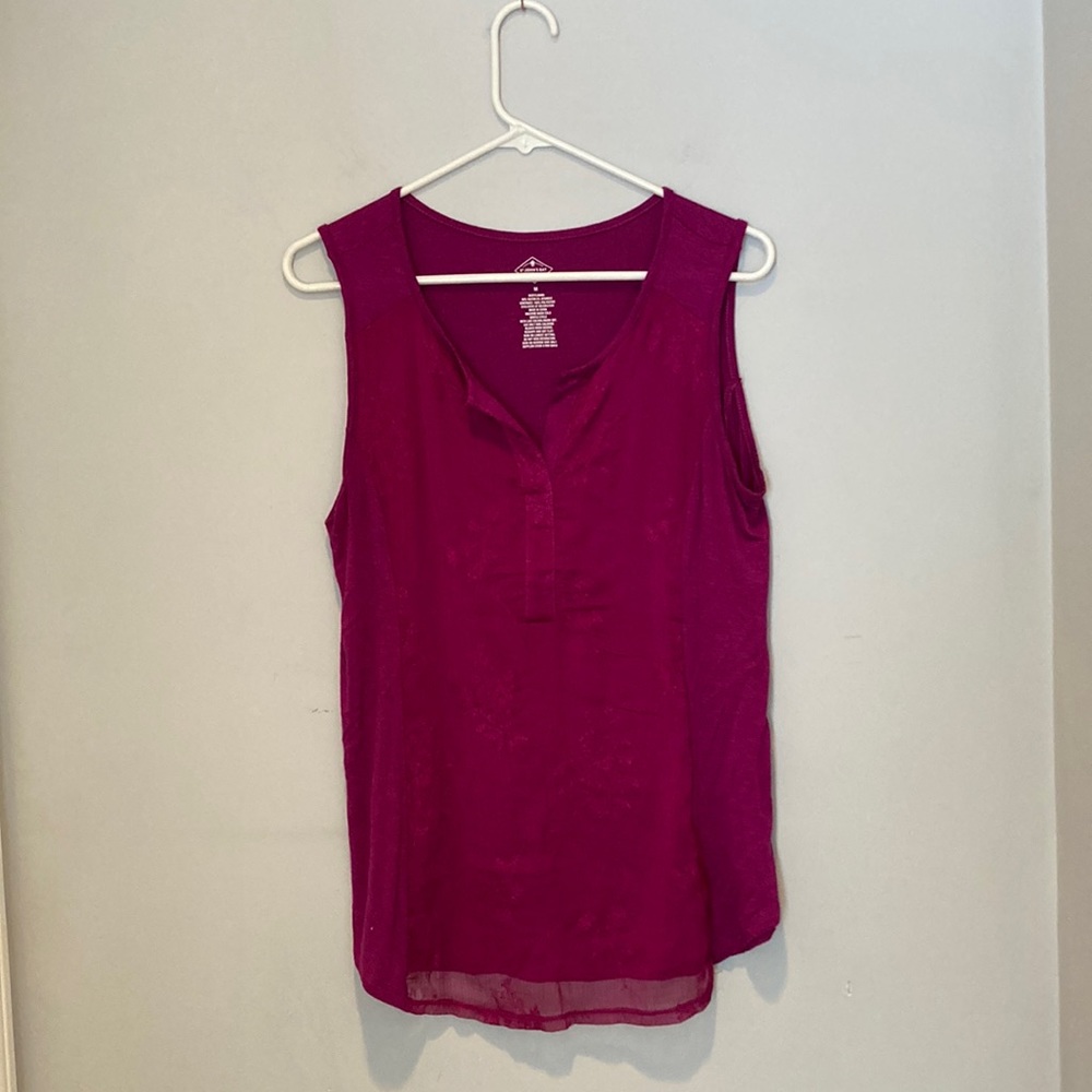 Fuchsia pink sleeveless shirt